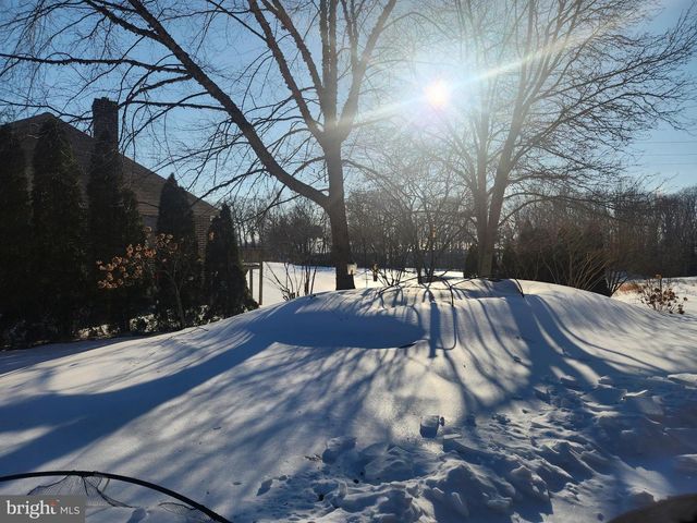 33 TARA DR, Lititz, PA 17543