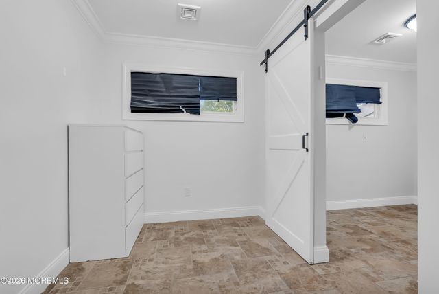 455 W Lincoln Avenue, Oakhurst, NJ 07755