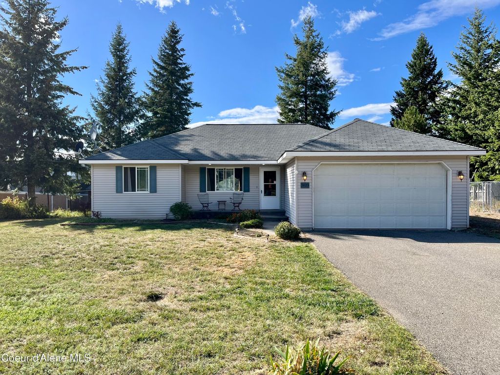 31123 N 10TH AVE, Spirit Lake, ID 83869