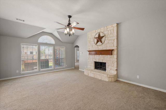 2810 Saint Michael Drive, Mansfield, TX 76063