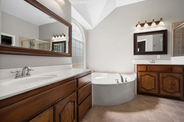 2810 Saint Michael Drive, Mansfield, TX 76063
