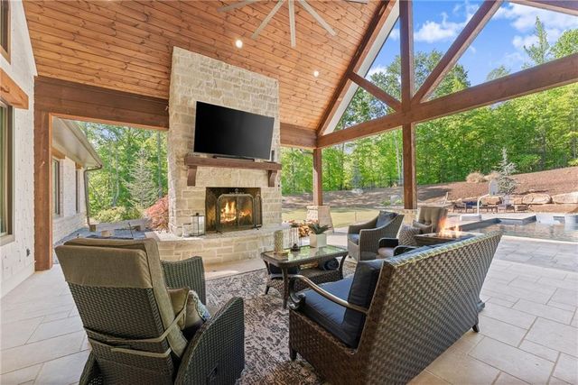 3263 Tanners Mill Road, Gainesville, GA 30507