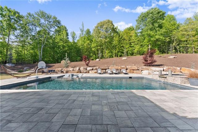 3263 Tanners Mill Road, Gainesville, GA 30507