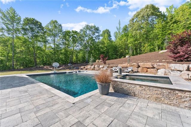 3263 Tanners Mill Road, Gainesville, GA 30507