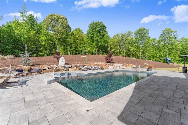 3263 Tanners Mill Road, Gainesville, GA 30507