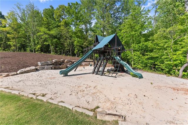 3263 Tanners Mill Road, Gainesville, GA 30507