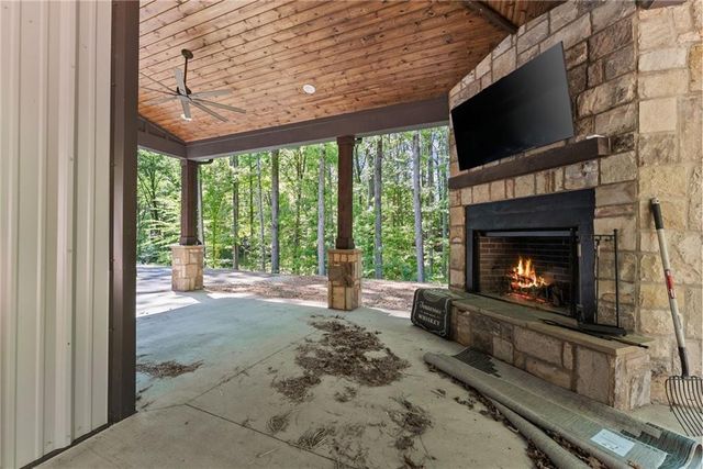 3263 Tanners Mill Road, Gainesville, GA 30507