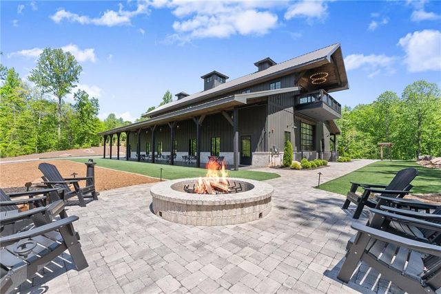 3263 Tanners Mill Road, Gainesville, GA 30507