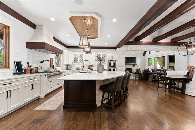 3263 Tanners Mill Road, Gainesville, GA 30507