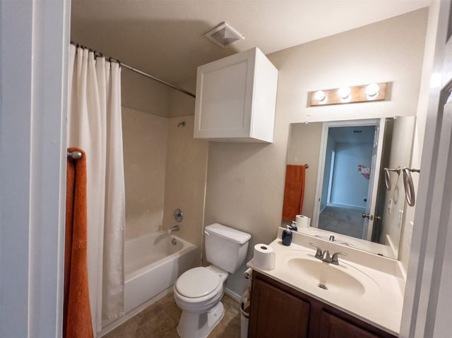 12512 La Paz LN, Del Valle, TX 78617