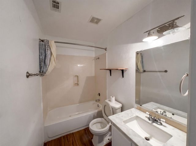 12512 La Paz LN, Del Valle, TX 78617