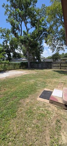 417 E Jack Street, Baytown, TX 77520