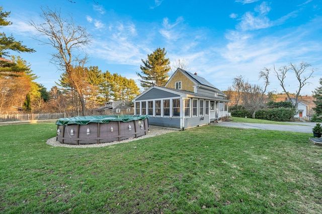 63 S Hampton, Amesbury, MA 01913