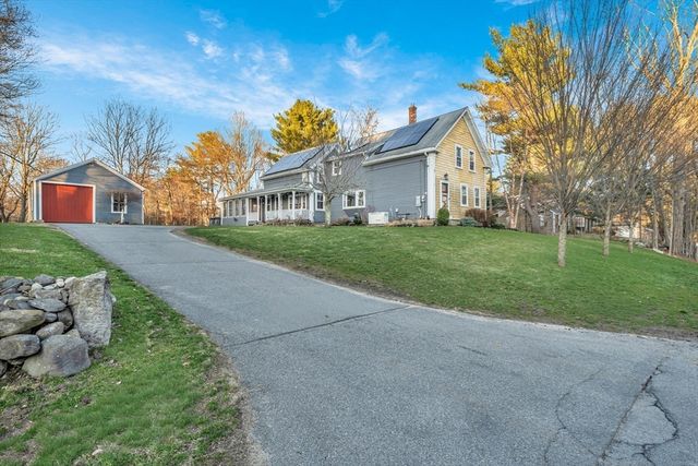 63 S Hampton, Amesbury, MA 01913