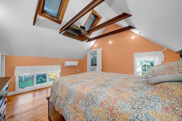 63 S Hampton, Amesbury, MA 01913