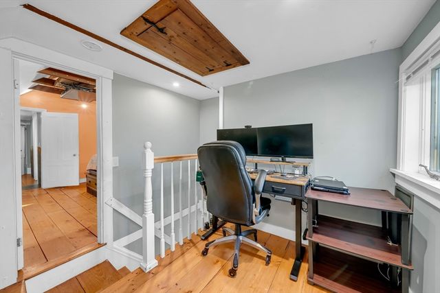 63 S Hampton, Amesbury, MA 01913