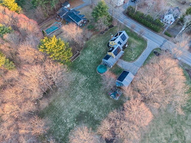 63 S Hampton, Amesbury, MA 01913