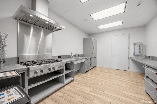 301 Main Street 12B, San Francisco, CA 94105