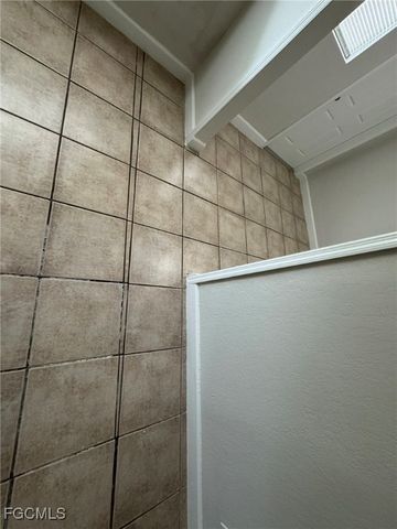 2452 Stella ST 204, Fort Myers, FL 33901