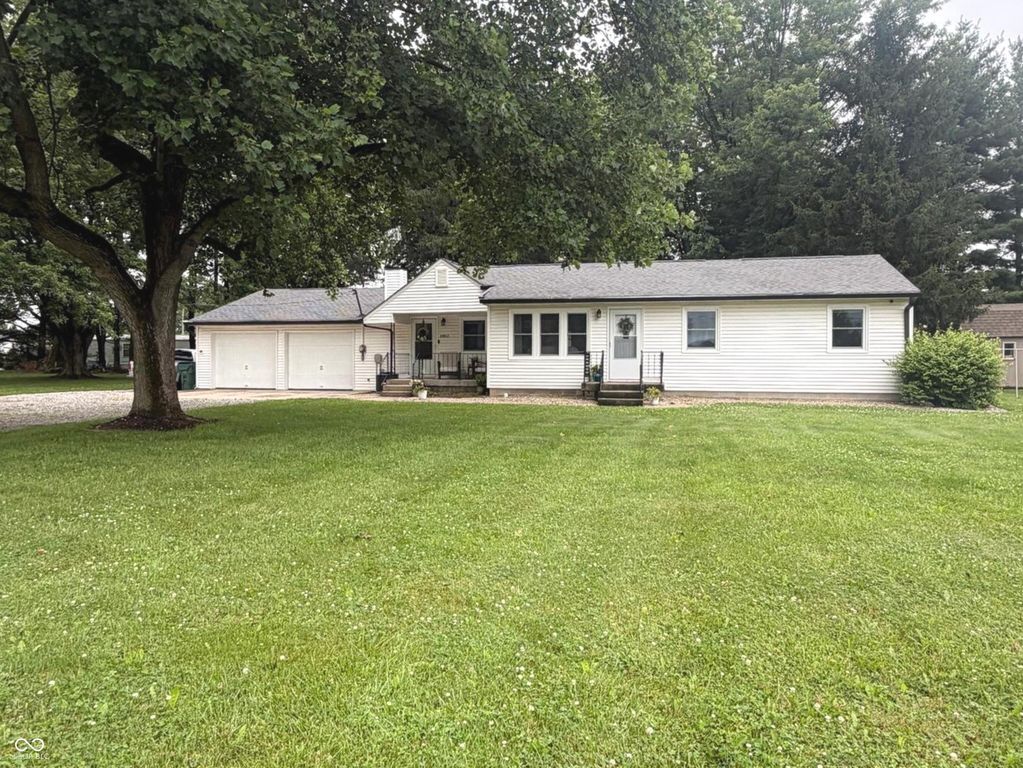2002 E County Road 600 Road S, Clayton, IN 46118