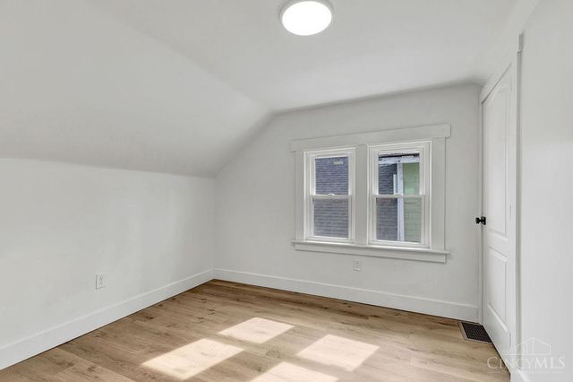 6839 Greismer Avenue, North College Hill, OH 45239