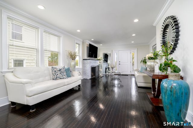 69 Webb Avenue, Stamford, CT 06902