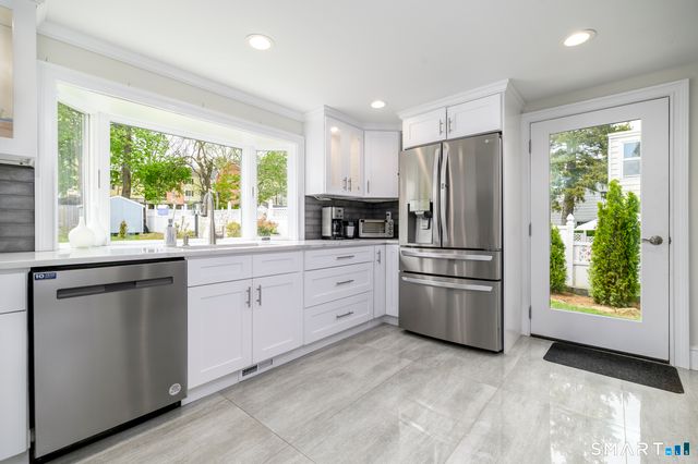 69 Webb Avenue, Stamford, CT 06902