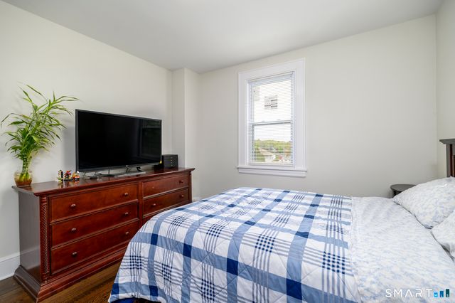 69 Webb Avenue, Stamford, CT 06902