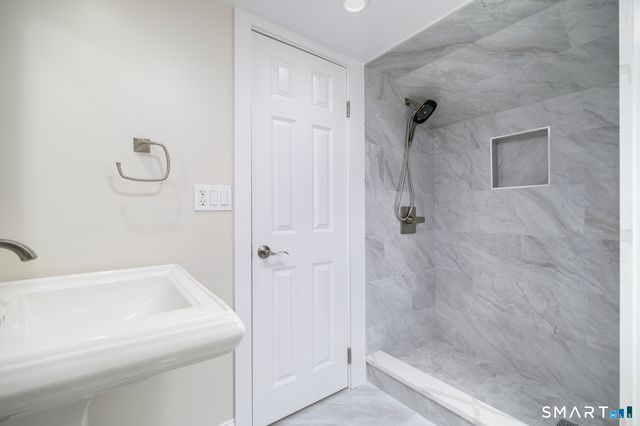 69 Webb Avenue, Stamford, CT 06902