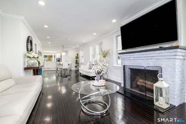 69 Webb Avenue, Stamford, CT 06902