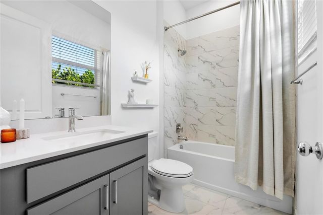 1131 Chisel Plow Chase, Loxahatchee, FL 33470