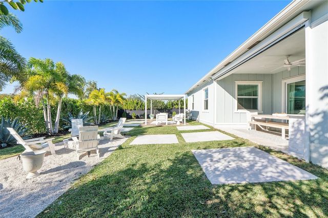 1131 Chisel Plow Chase, Loxahatchee, FL 33470