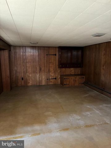 147 PENN AVE, Ephrata, PA 17522