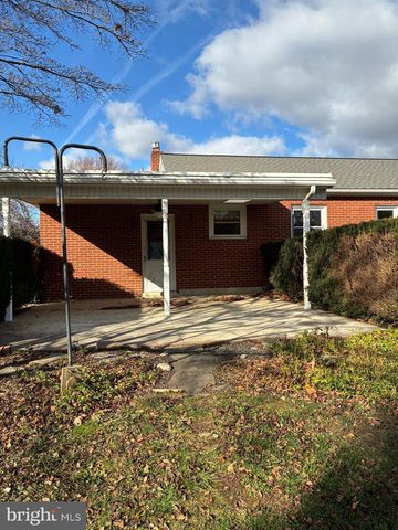 147 PENN AVE, Ephrata, PA 17522