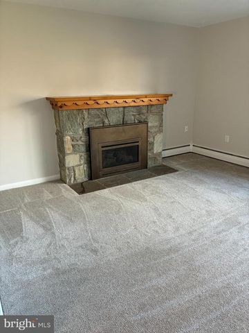 147 PENN AVE, Ephrata, PA 17522