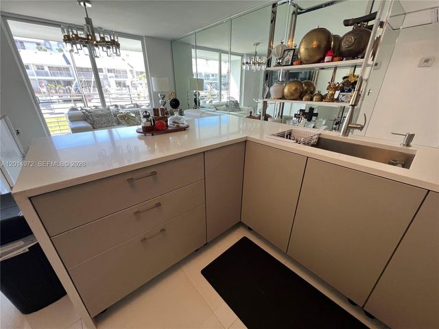 3550 NE 169th St 107, North Miami Beach, FL 33160