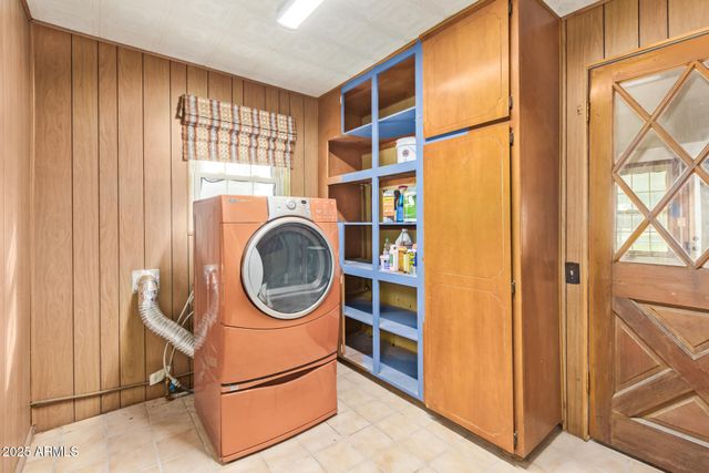 101 W PARK Avenue, Gilbert, AZ 85233