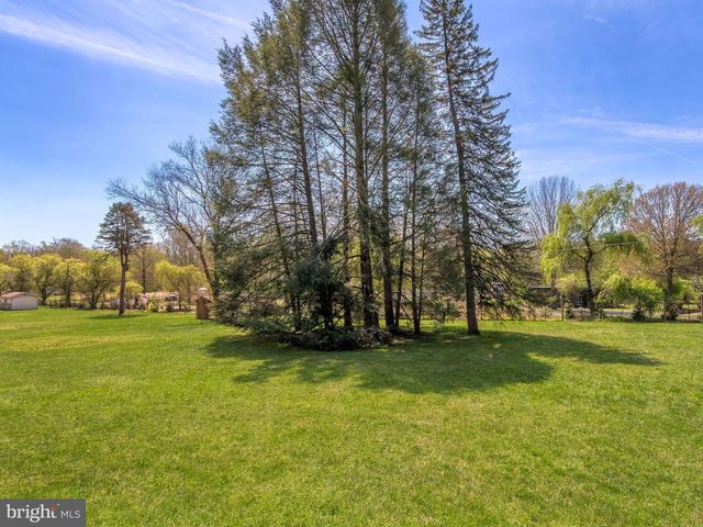 1104 ALMSHOUSE RD, Ivyland, PA 18974
