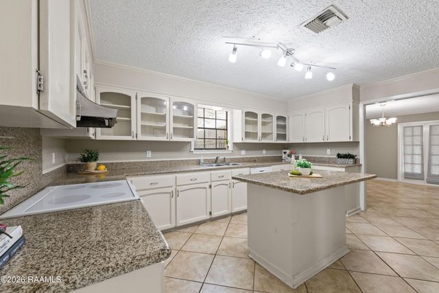 101 Wisteria Drive, Lafayette, LA 70506
