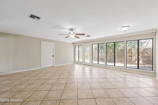 101 Wisteria Drive, Lafayette, LA 70506