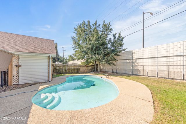 101 Wisteria Drive, Lafayette, LA 70506