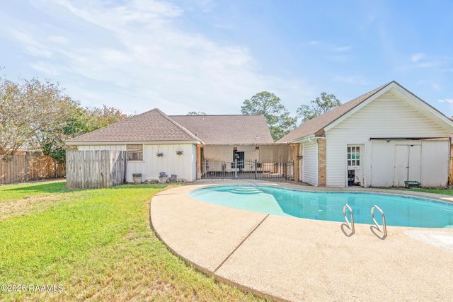 101 Wisteria Drive, Lafayette, LA 70506