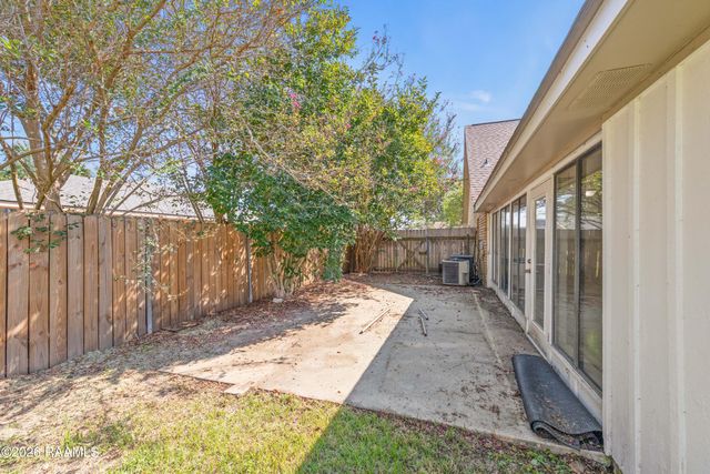 101 Wisteria Drive, Lafayette, LA 70506