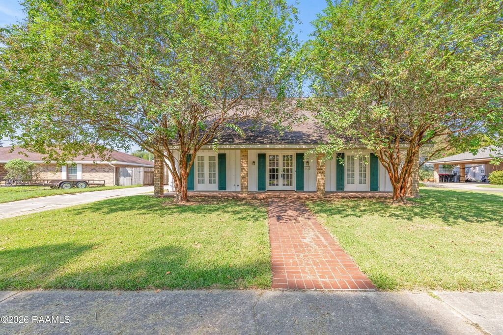 101 Wisteria Drive, Lafayette, LA 70506