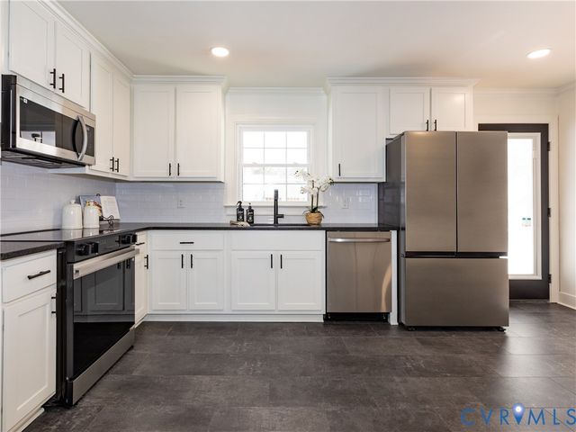 8109 Diane Ln, Henrico, VA 23227