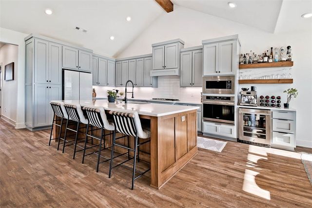 10715 N Garland McKee, Prairie Grove, AR 72753