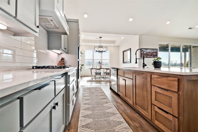 10715 N Garland McKee, Prairie Grove, AR 72753