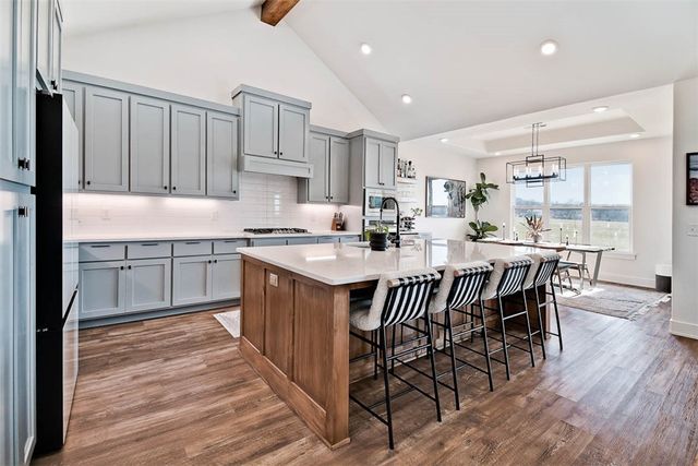 10715 N Garland McKee, Prairie Grove, AR 72753