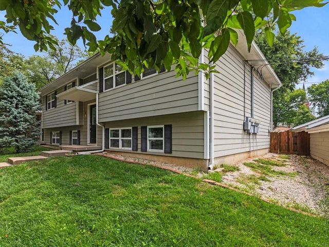 310-312 N 8th Street, Leavenworth, KS 66048