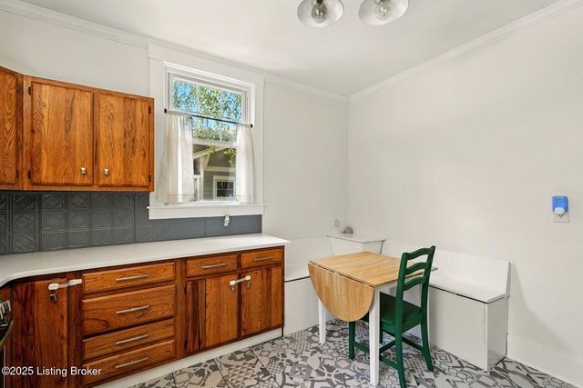 1616 Fernwood Ave, Louisville, KY 40205